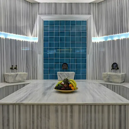 Sundance Hotel 4*
