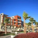 Sundance ホテル 4*